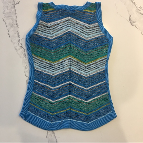 Nic & Zoe sleeveless sweater knit top - Picture 2 of 3